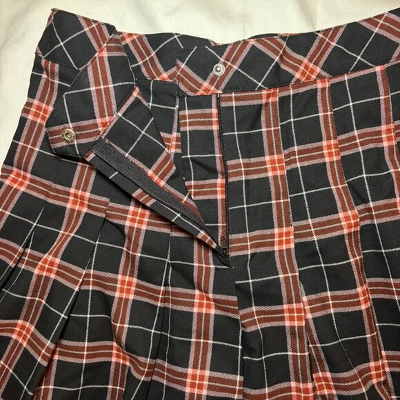 H&M Red/Black Pleated Plaid Skirt, Size 6, Preppy, 90s, Y2K - Picture 7 of 7